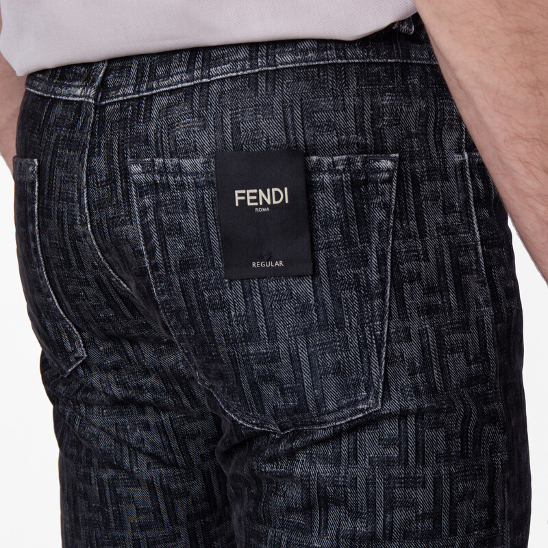 Fendi Men's Straight Leg FF Jeans, Waist Size 31