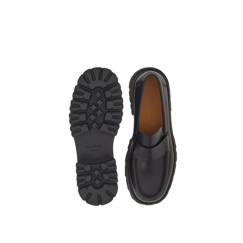 Ferragamo Black Fergal Chunky Loafers, Brand Size 6 021723 762686