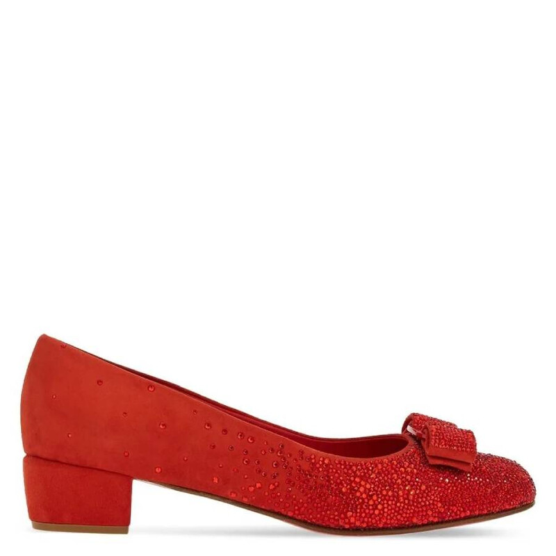 Salvatore Ferragamo Vara WRT 6 D レッド Ferragamo Degrade Crystals Vara Bow Pumps, Size 4.5 D 01F609
