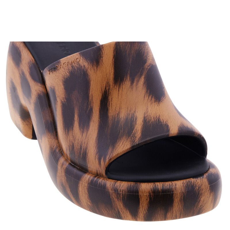 デストロイヤー♪ SLIPPER　サイズ9 レオパード柄 Ferragamo Deva Leopard Print Platform Sandals, Size 7 01H699