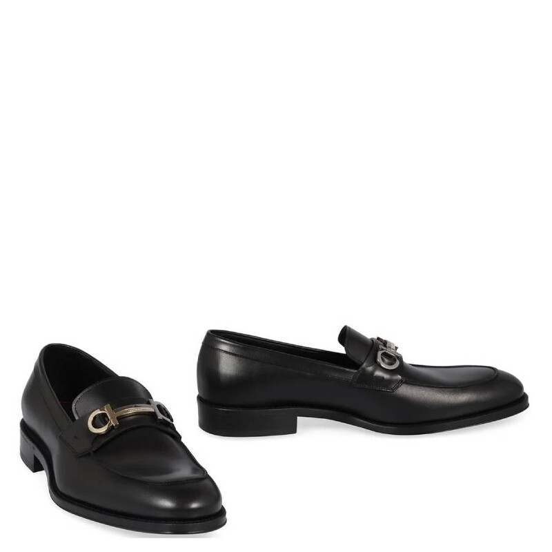 Ferragamo Gancini Ornament Moccasin, Size 6 029276 778746 - Shoes