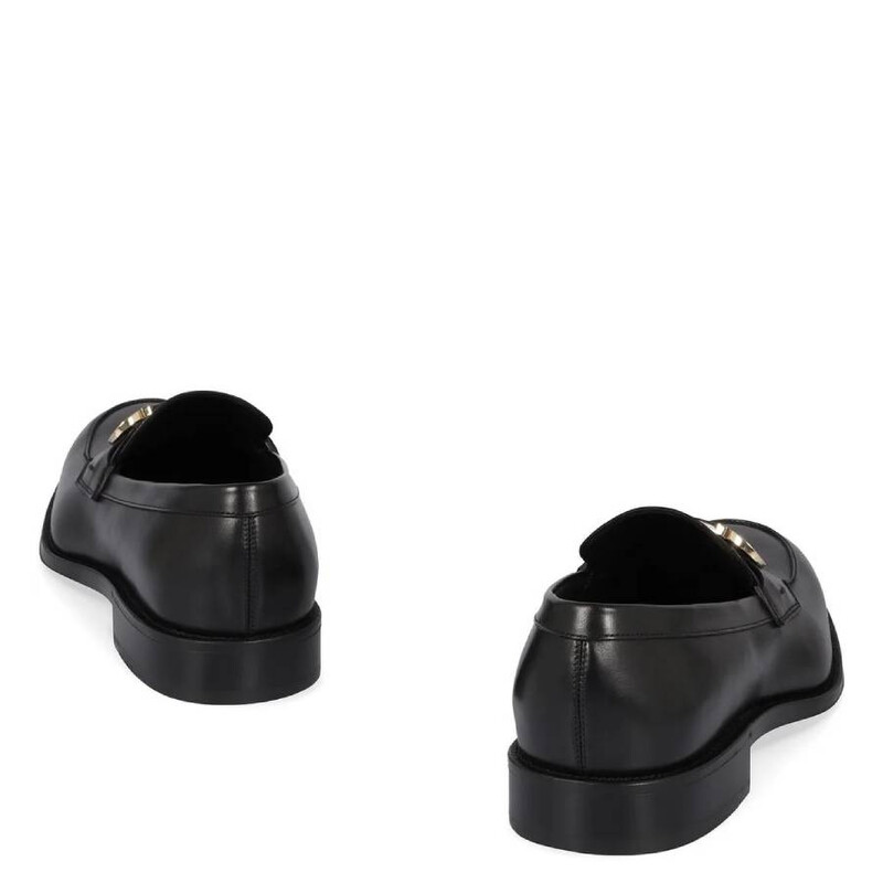 Ferragamo Gancini Ornament Moccasin, Size 6 029276 778746 - Shoes