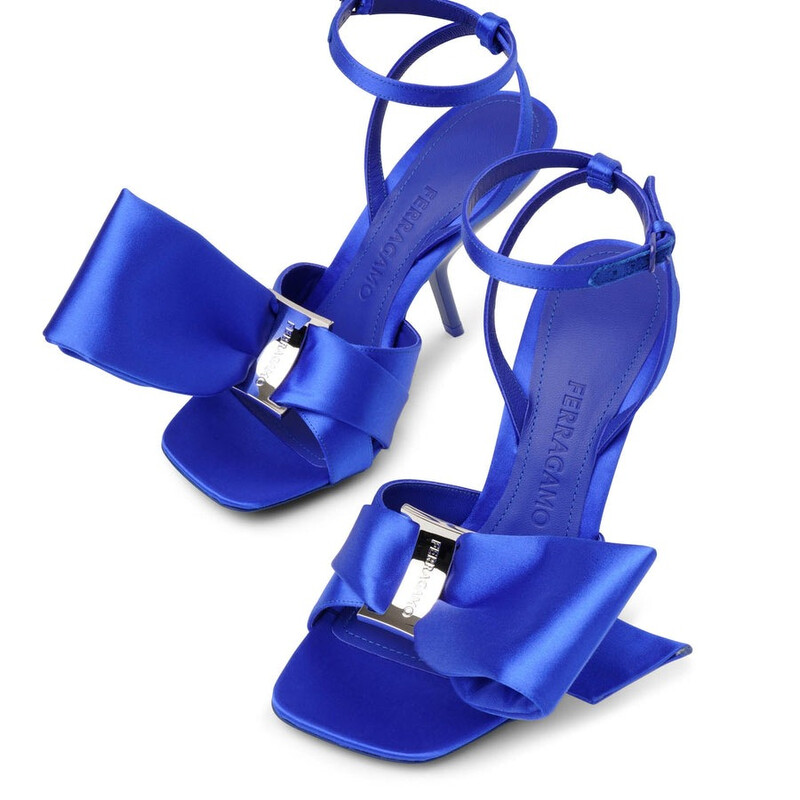 ⭐️ 春セール　Ferragamo ミュール リボン付き Ferragamo Helena 105 Satin Bow Sandals, Size 6.5 C 01F808 763043