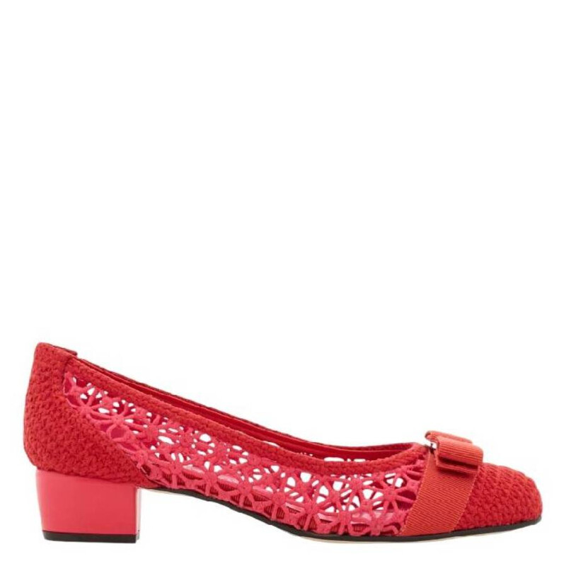Ferragamo Vara Bow Crochet Pumps, Size 7 C 01H834 772889
