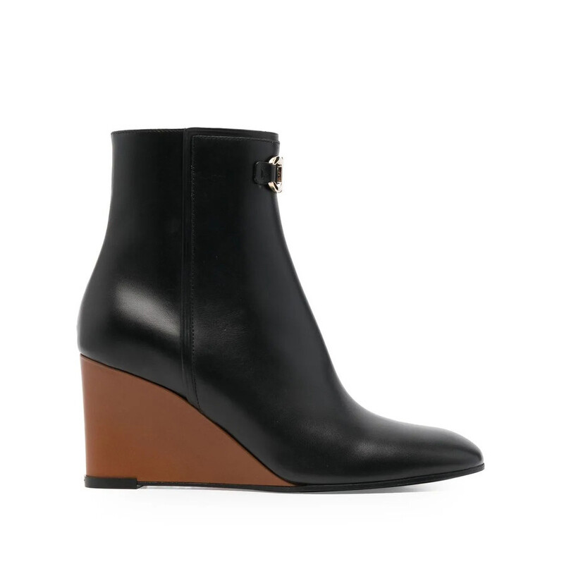 Ferragamo Ladies Black Boots, US Size 6 01C807751066 - Shoes