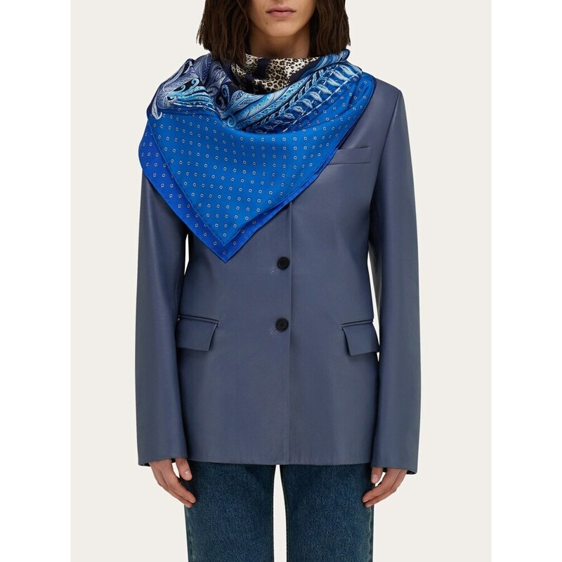 【新品未使用】お値下げ交渉可！ Salvatore Ferragamoスカーフ Ferragamo Womens Blue Silk Printed Scarf 310218_785660 - Jomashop
