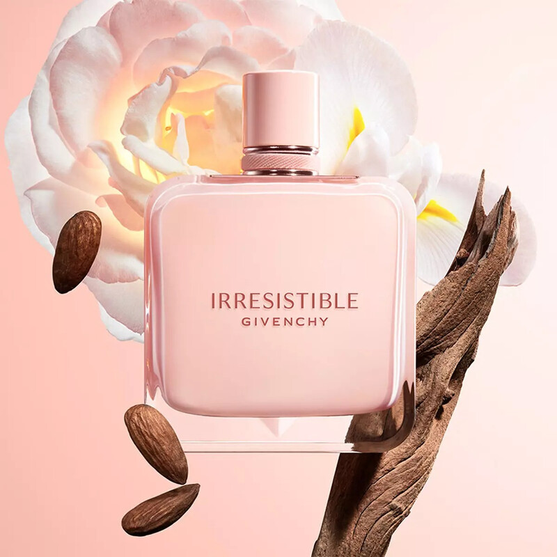 Givenchy Ladies Irresistible Nude Velvet EDP Spray 2.7 oz