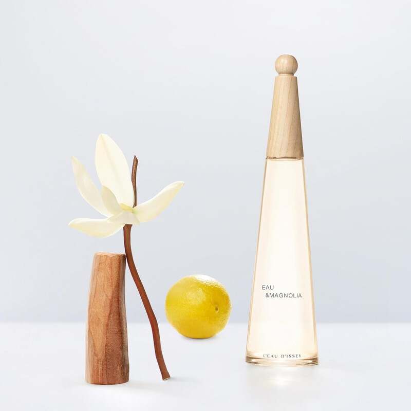 PERMANENTE ISSEY MIYAKE クリーム色 タンクトップ イッセイミヤケISSEY MIYAKE ジグザグエンボスプリーツタンクトップ 白