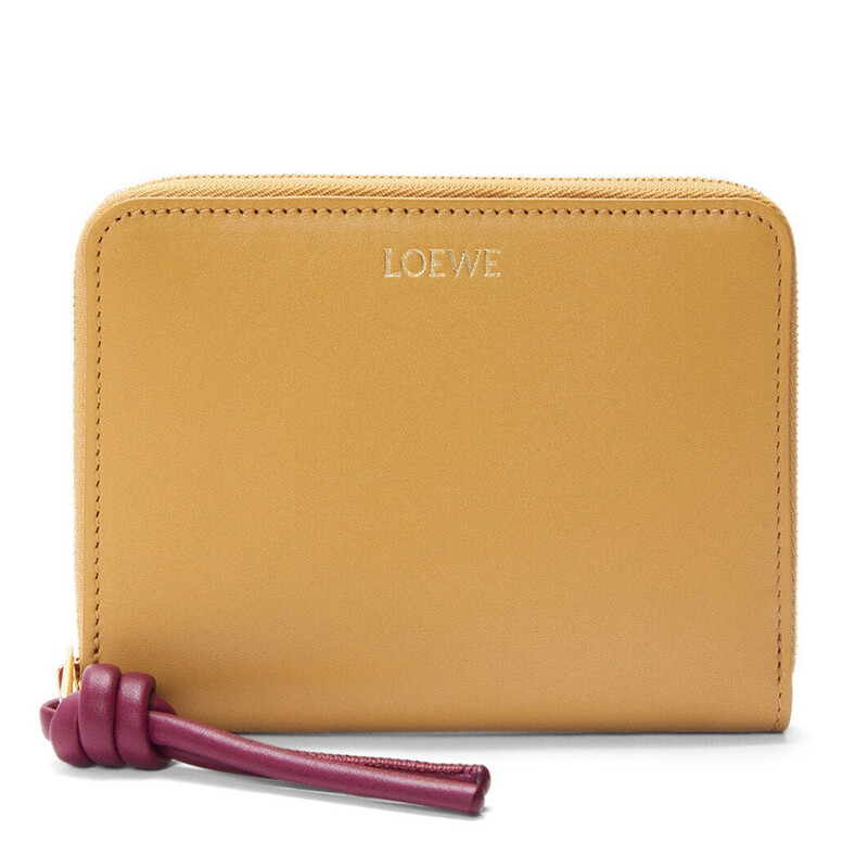 LOEWE MEDIUM VERTICAL WALLET  黄色 Medium vertical wallet in soft grained calfskin Beige - LOEWE USA