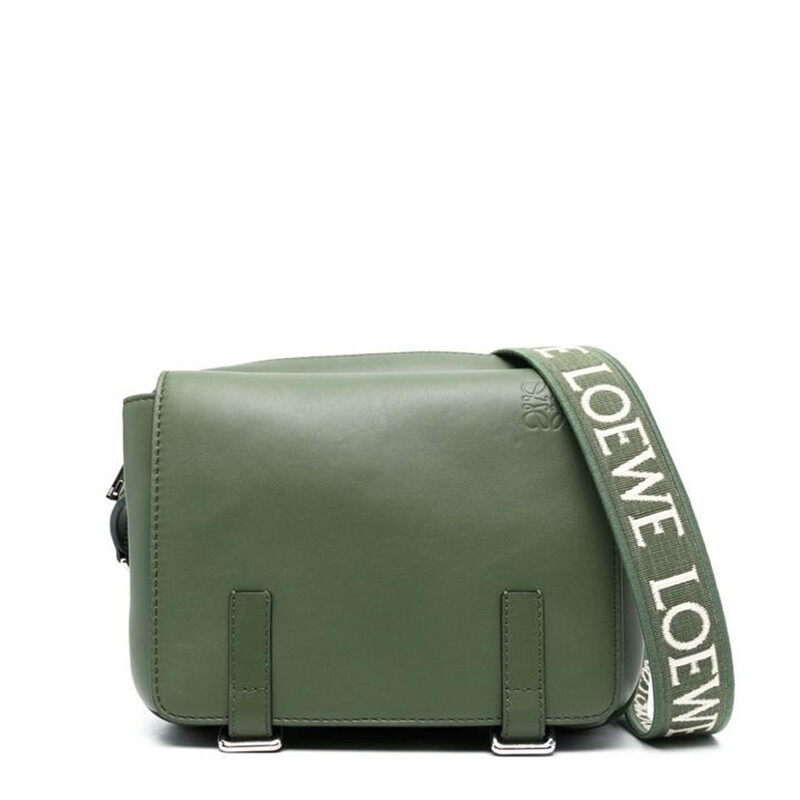 新品未使用　LOEWE オリーブグリーン メッセンジャーバッグ LOEWE Green XS Leather Pebble Messenger Bag | Harrods US