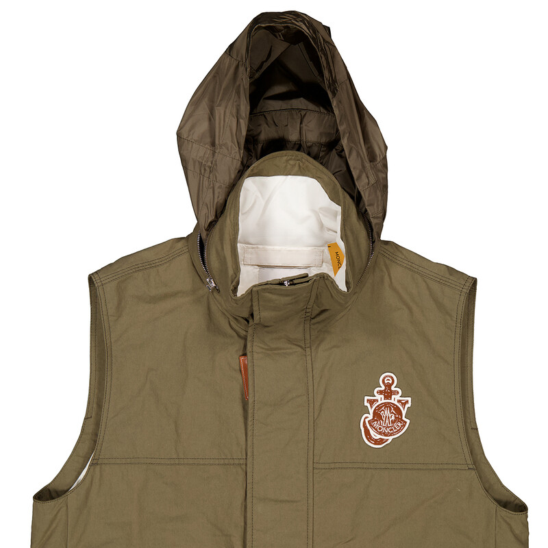 Moncler x JW Anderson Tryfan Vest, Brand Size 00 (XX-Small
