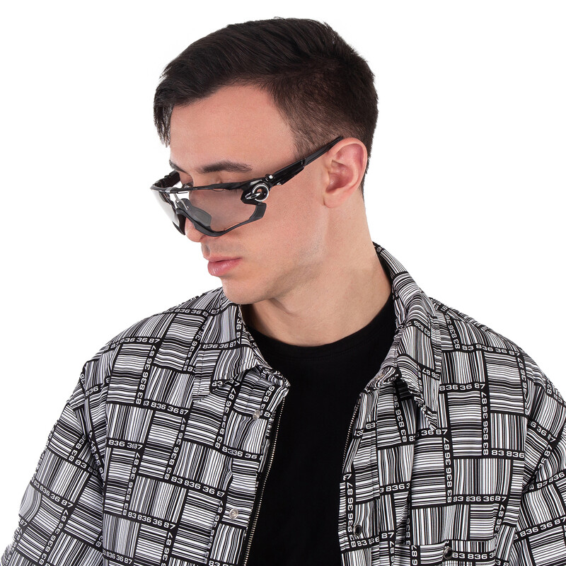 Oakley Jawbreaker Clear Black Iridium Photochromic Activated
