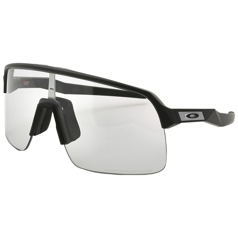 Oakley Sutro Lite Clear Photochromic Shield Men display picture 1