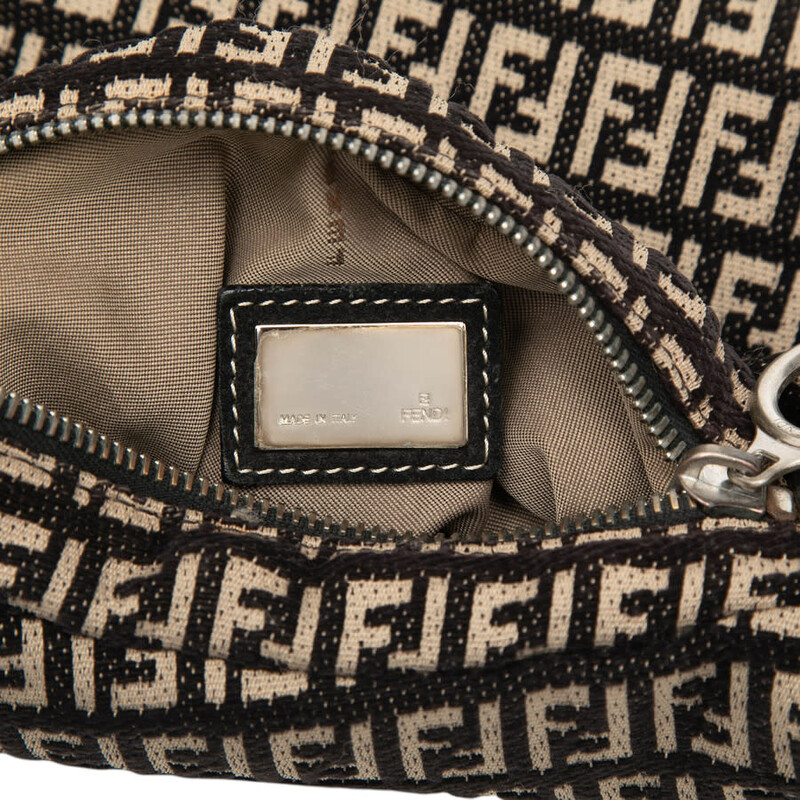 Fendi Pre-owned Fendi Zucchino Canvas Oyster Shoulder Bag Ladies