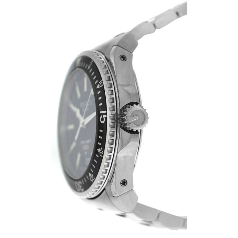 Gucci Pre-owned Gucci Dive Quartz Black Dial Men's Watch 136.3