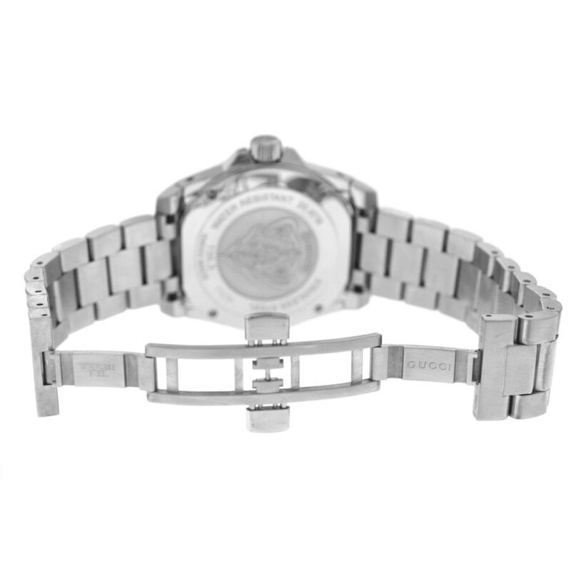 Gucci Pre-owned Gucci Dive Quartz Black Dial Men's Watch 136.3