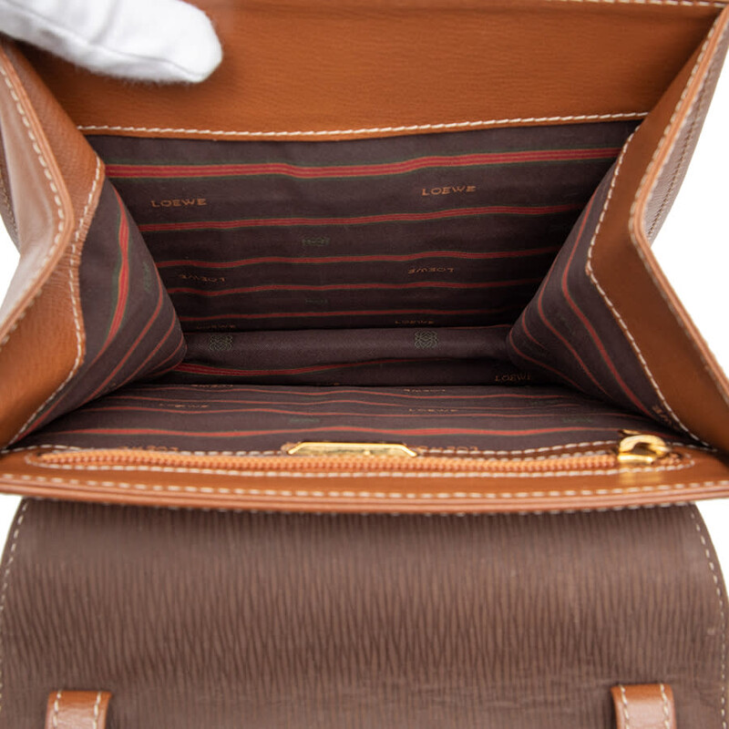 Loewe Pre-owned Loewe Leather Velazquez Twist Top Handle Bag