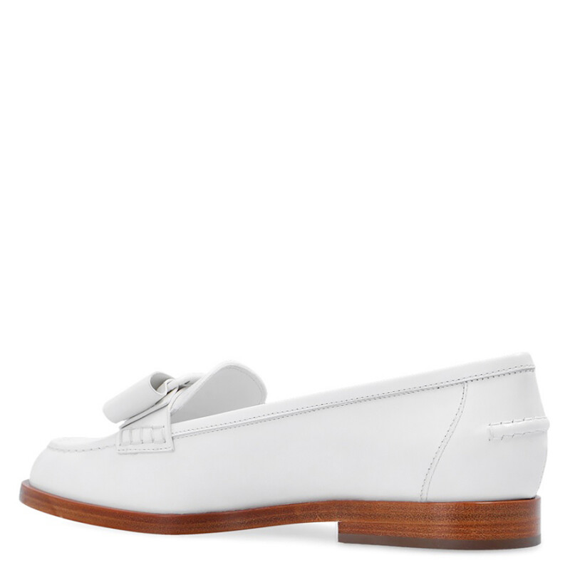 Salvatore Ferragamo VIVA モカシン　ホワイトローファー Ferragamo Ladies White Loafers, US Size 9 01C952750593 - Shoes