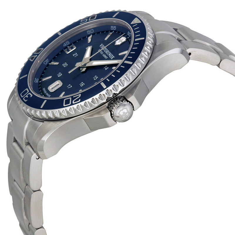 Victorinox Swiss Army Maverick GS Navy Dial Men's Watch 241602