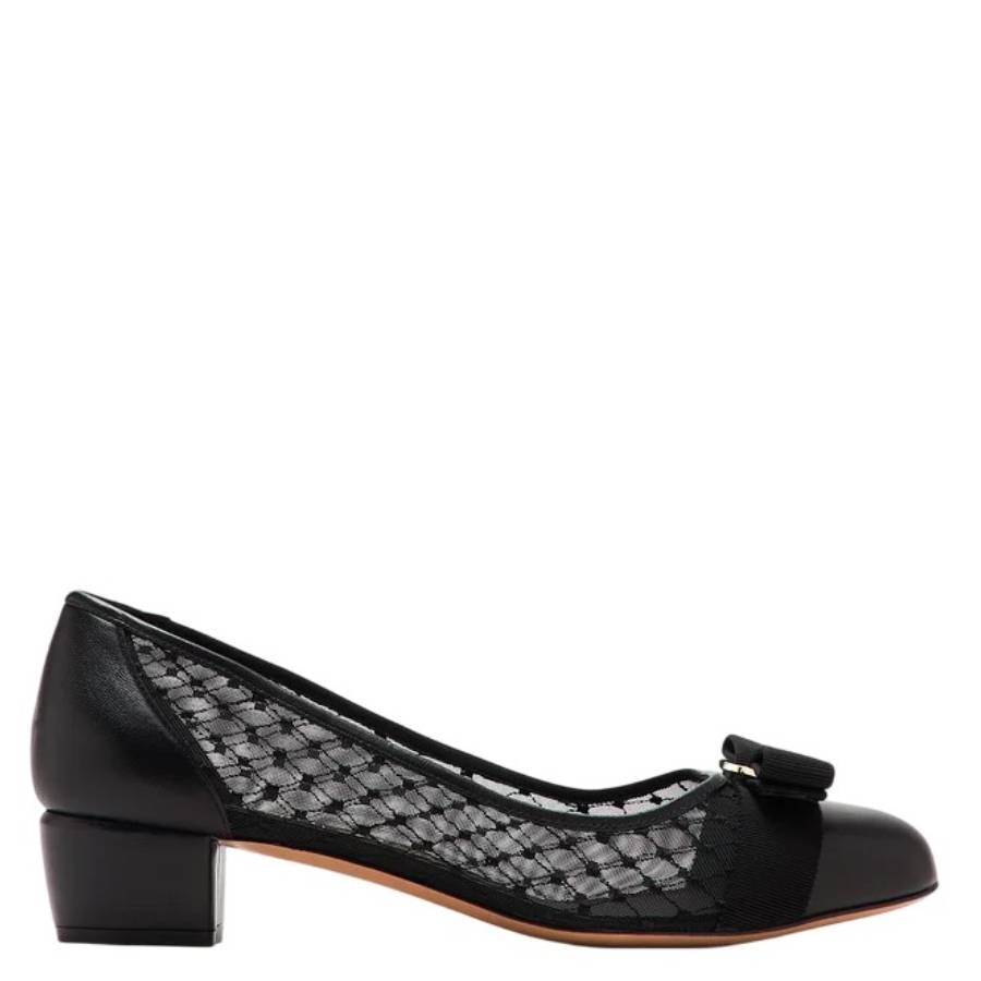 Ferragamo Salvatore Ferragamo Ladies Vara Bow Pump Shoe in Black