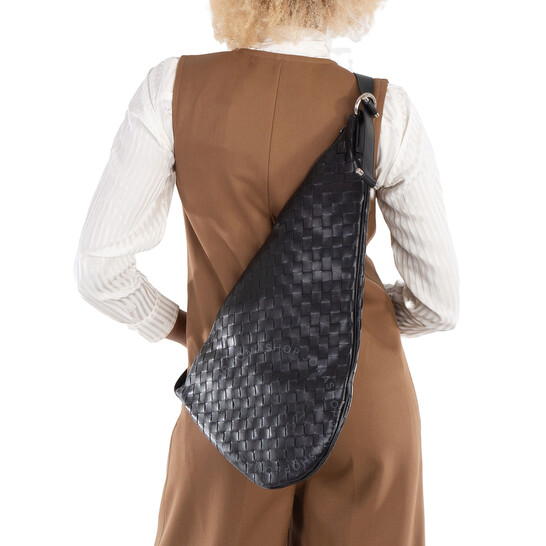 【関税込み】☆BOTTEGA VENETA☆ Virgule スモール クロスバッグ Bottega Veneta Black Intrecciato Leather Virgule Crossbody