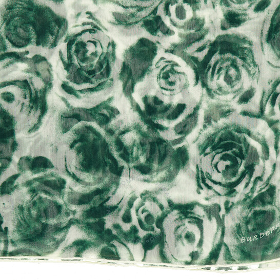 【送料&関税込】Burberry Silk Scarf With Roses - Unisex Burberry Water Rose Printed Square Silk Scarf in Red | Lyst