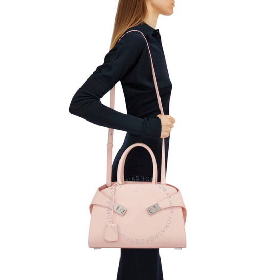 【Ferragamo】Hug ハンドバッグ (M) 215608 楽天市場】【返品可】サルヴァトーレフェラガモ Salvatore