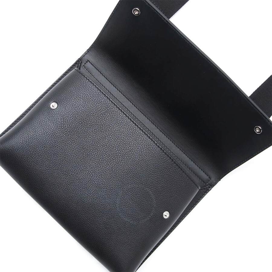 Burberry Men's Black Grainy Crossbody Bag 8009625 5045556909723