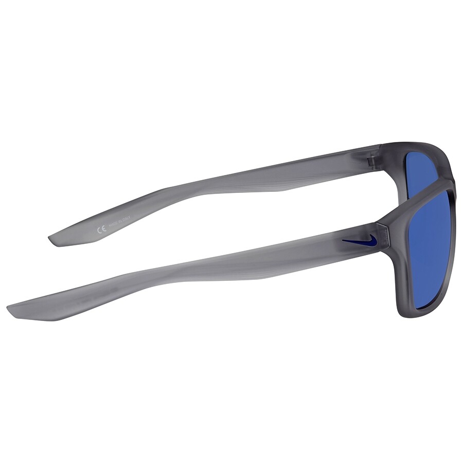 nike essential spree