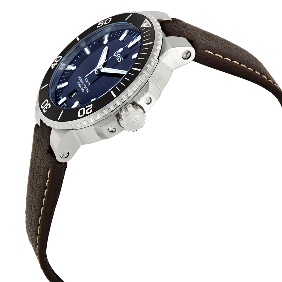 Oris Aquis Orologio Automatico Uomo – Quadrante Blu, Lunetta Ceramica Nera, Cinturino Gomma, 43.5mm
