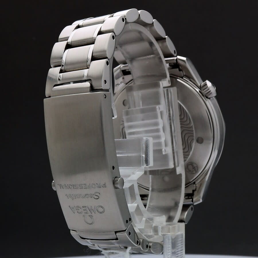 omega speedmaster quartz