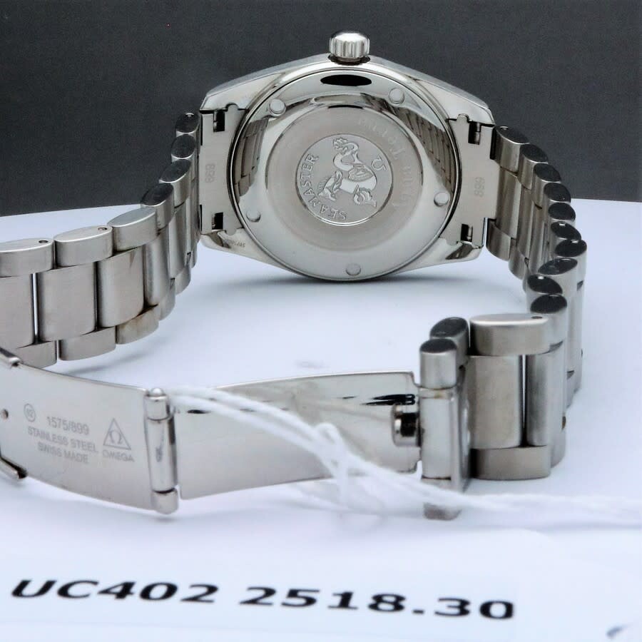 omega speedmaster quartz chronometer