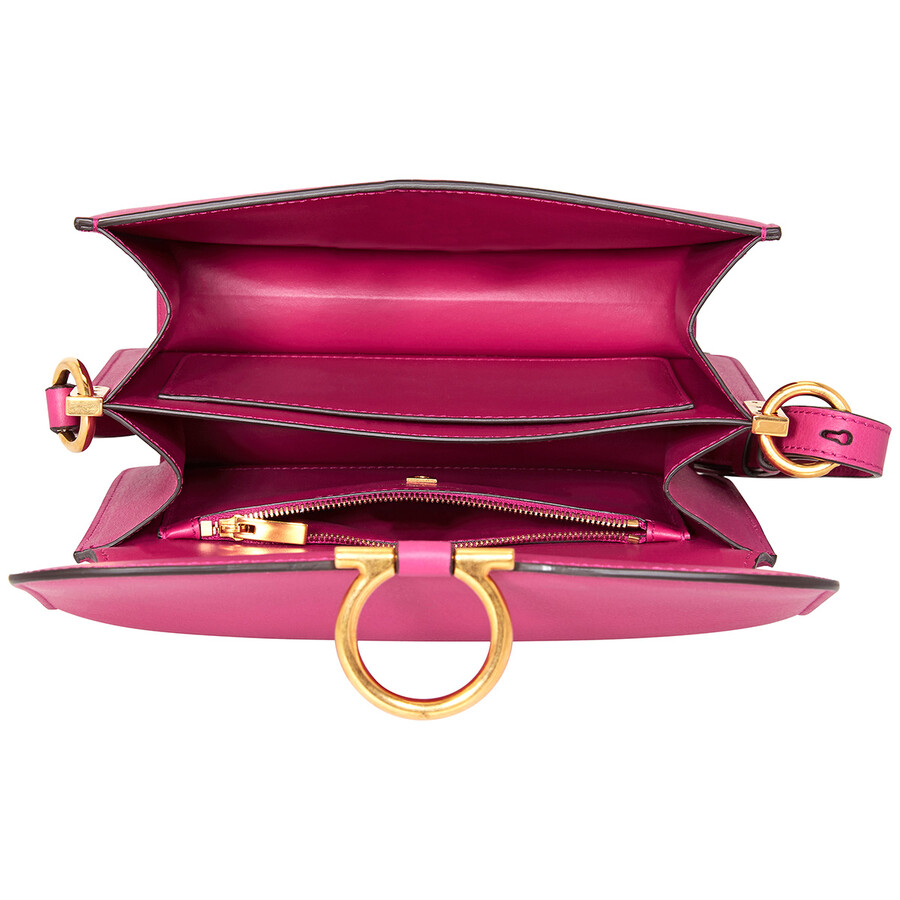 Ferragamo Salvatore Ferragamo Pink Joanne Leather Shoulder Bag 21H321