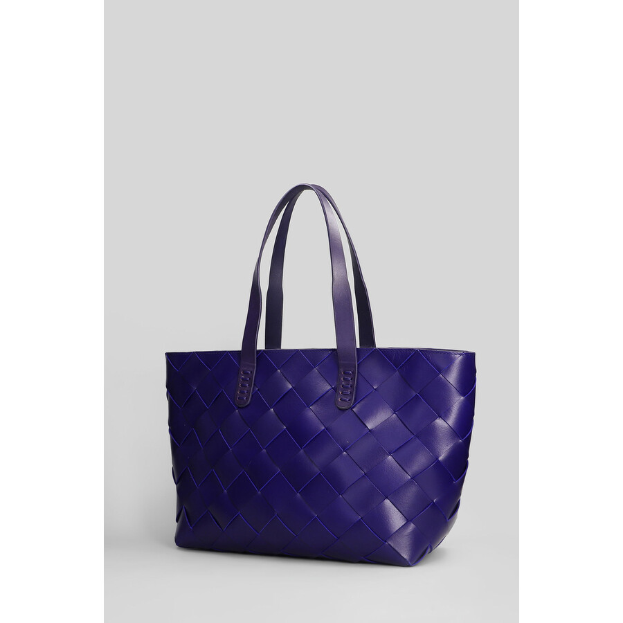 Dragon Diffusion Crossover Basket Tote In Viola Leather