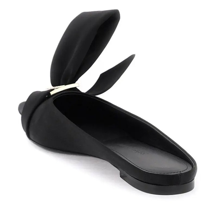 SALVATORE FERRAGAMO 비대칭 리본 새틴 뮬