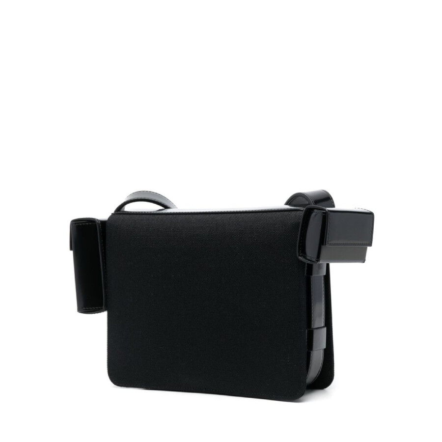 Ferragamo Multi-pocket Zipped Calf Leaather Shoulder Bag In Black