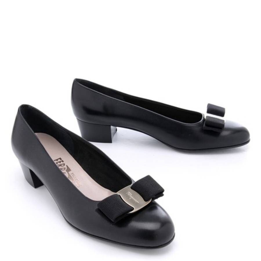 Ferragamo Vara Patent Leather Pumps In Black