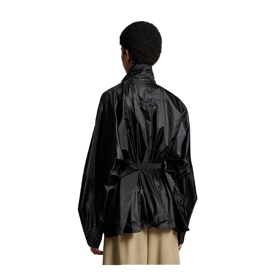 Moncler Belt Bag-detail Zip-up Jacket In Black