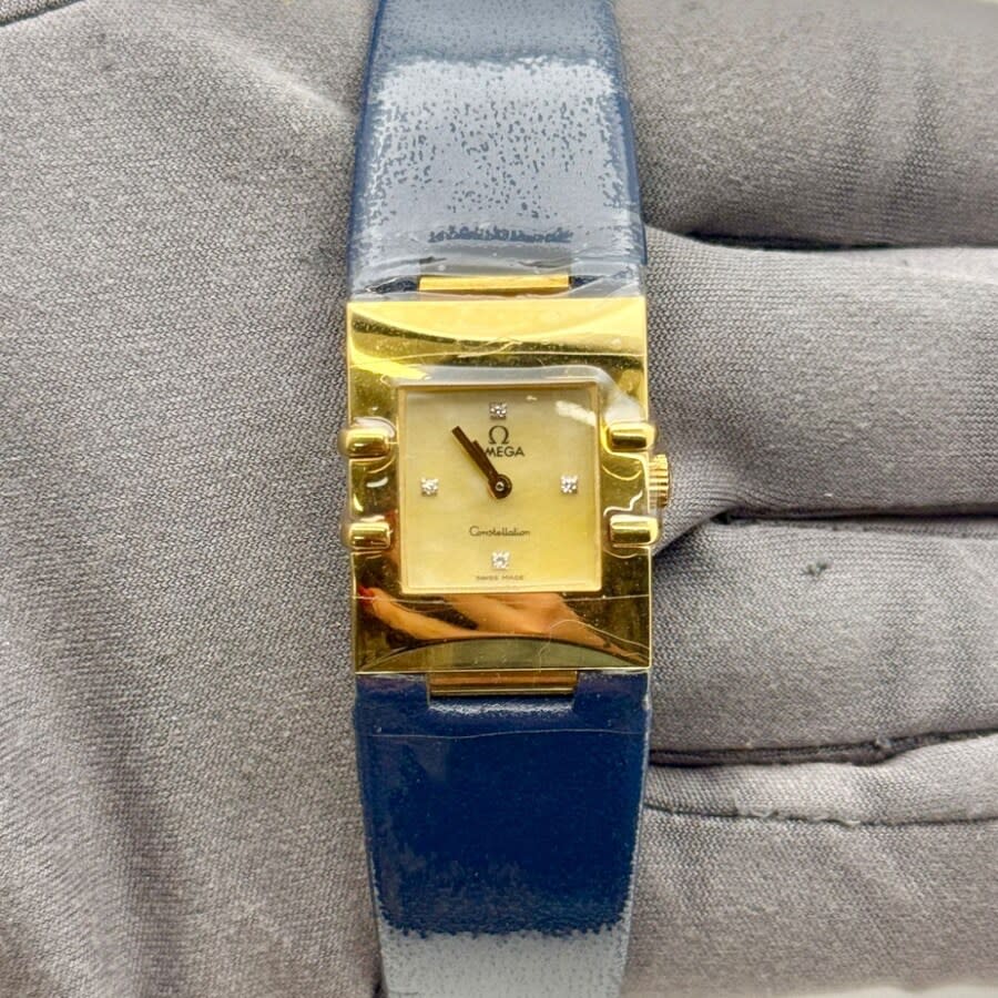 Omega Constellation Quadra Quartz Diamond Champagne Dial Ladies Watch 1631.77.60