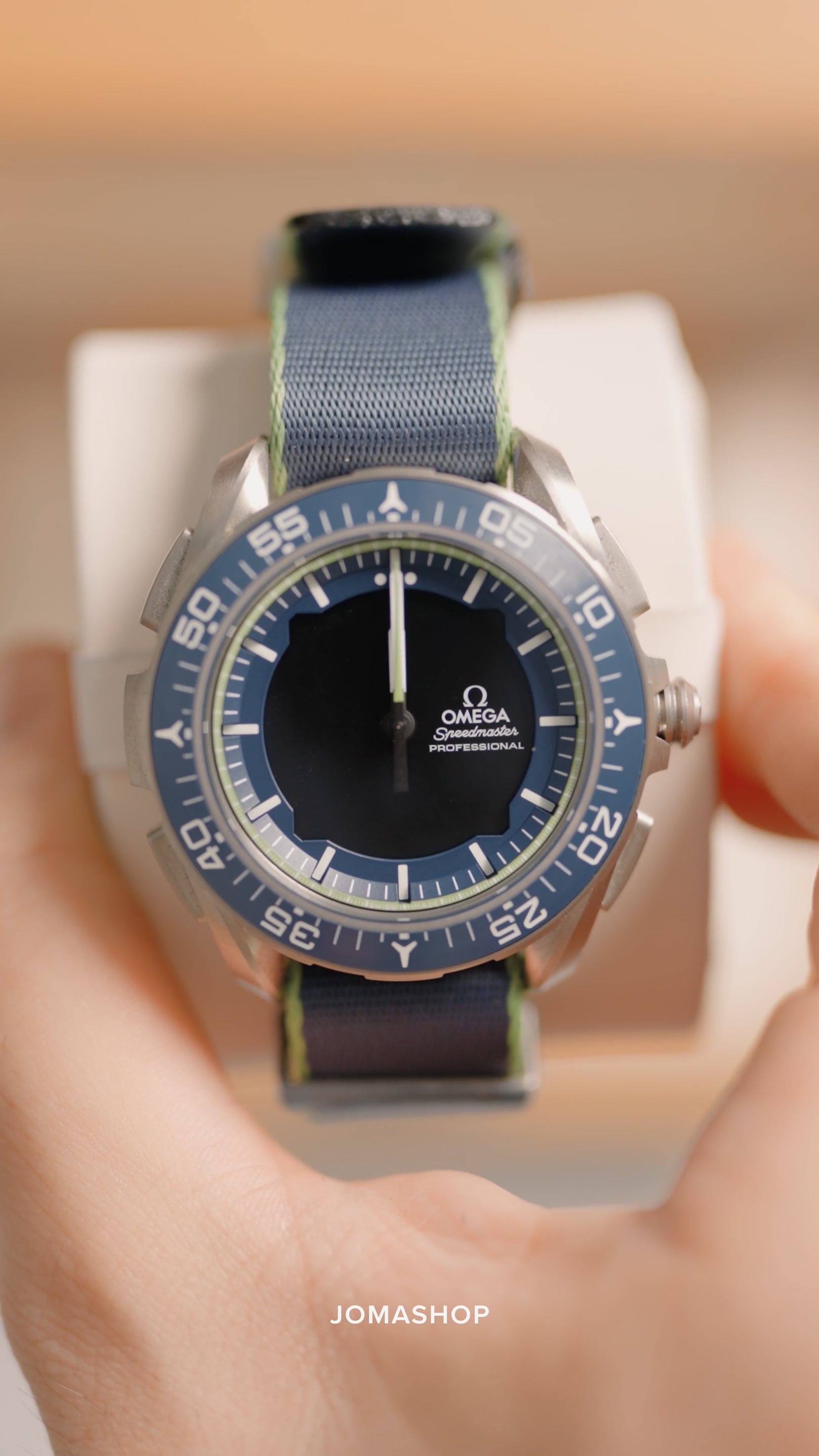 ユメページです。 Omega Skywalker X-33 Chronograph Analog Digital Dial Blue and