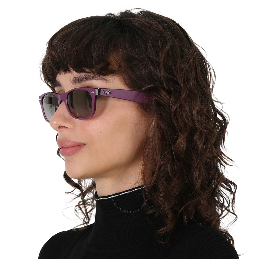 Ray Ban New Wayfarer Classic Grey Gradient Square Unisex Sunglasses Rb2132 6606m3 52 In Grey / Violet