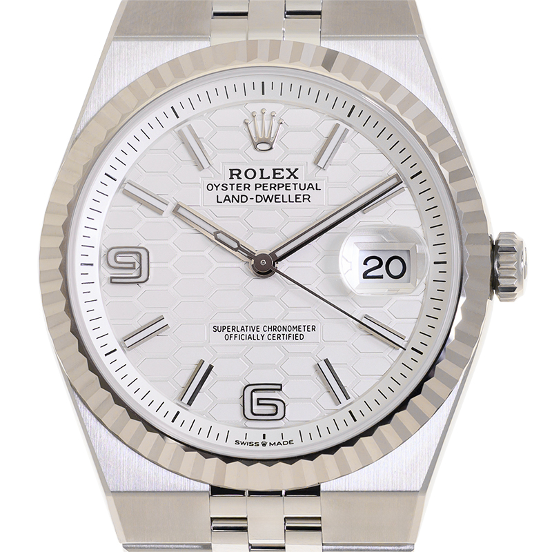 Land Dweller 40 Automatic Chronometer Watch