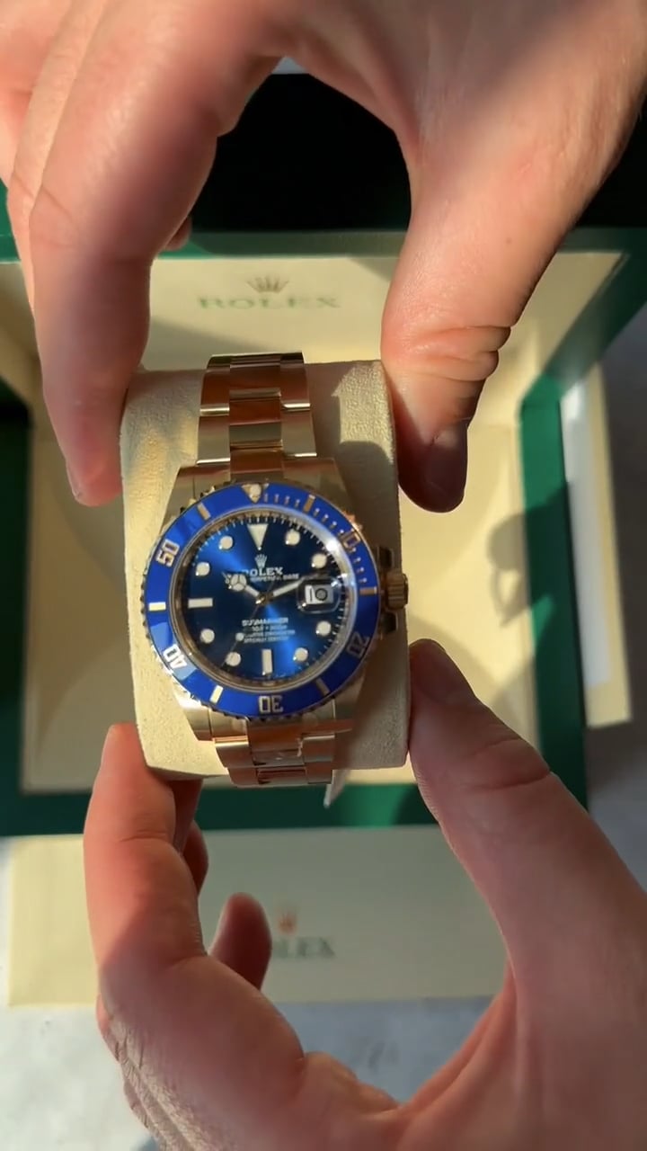 Rolex Submariner Blue Dial 18K Yellow Gold Oyster Bracelet