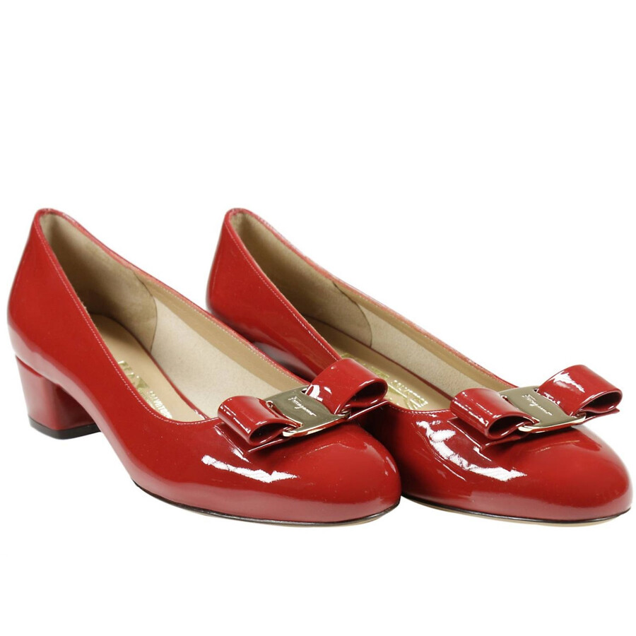 Ferragamo 30mm Vara Bow-detail Leather Pumps In Red
