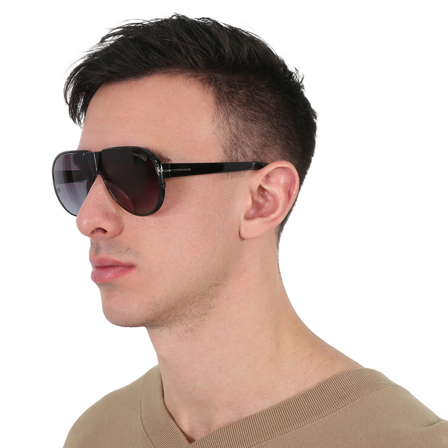 Tom Ford Vincenzo Smoke Gradient Pilot Men's Sunglasses Ft1072 01b 64 In Black
