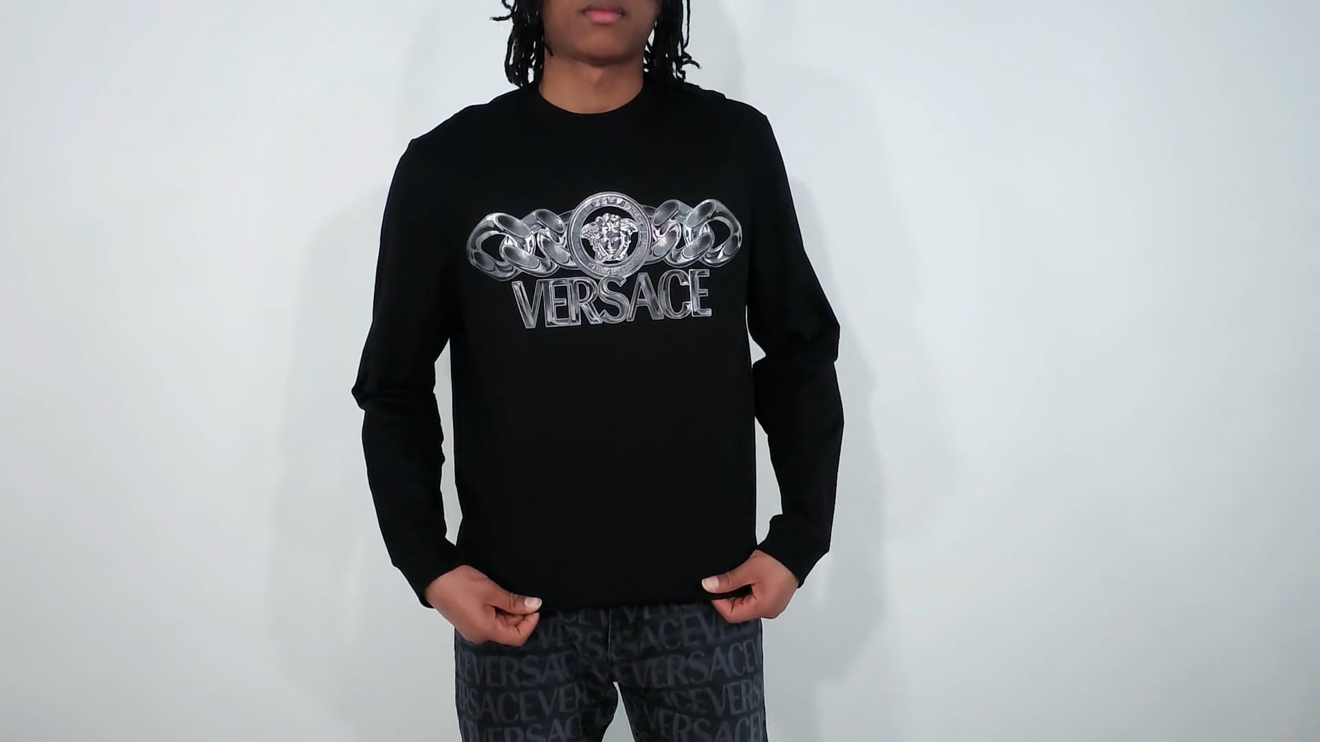 Versace Medusa On Chain T-Shirt, Size Medium 1013947-1A13405-BLACK